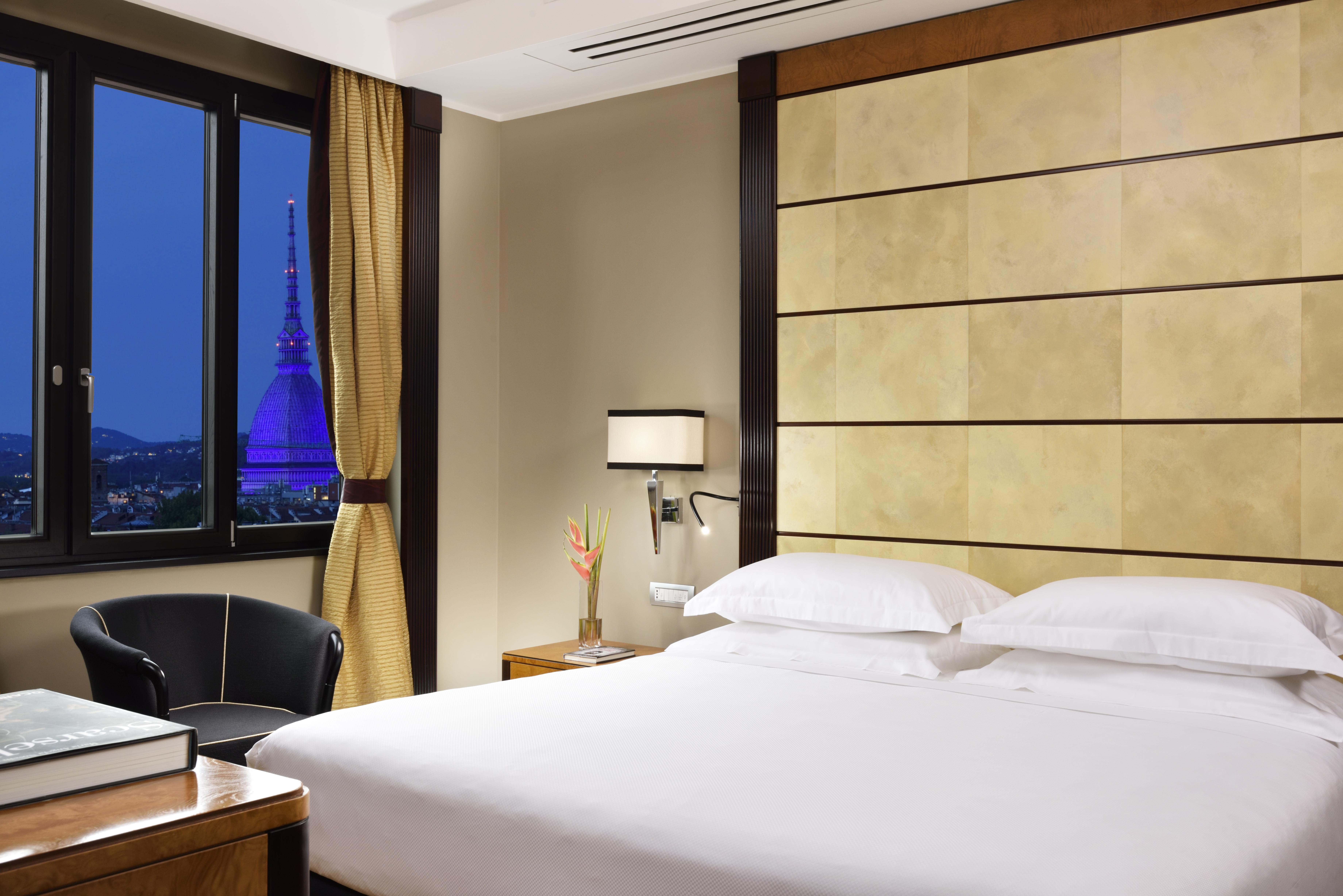 فندق برينسيبي دي بيمونتي - أونا إسبيرينزي تورينو المظهر الخارجي الصورة A guest room at the hotel